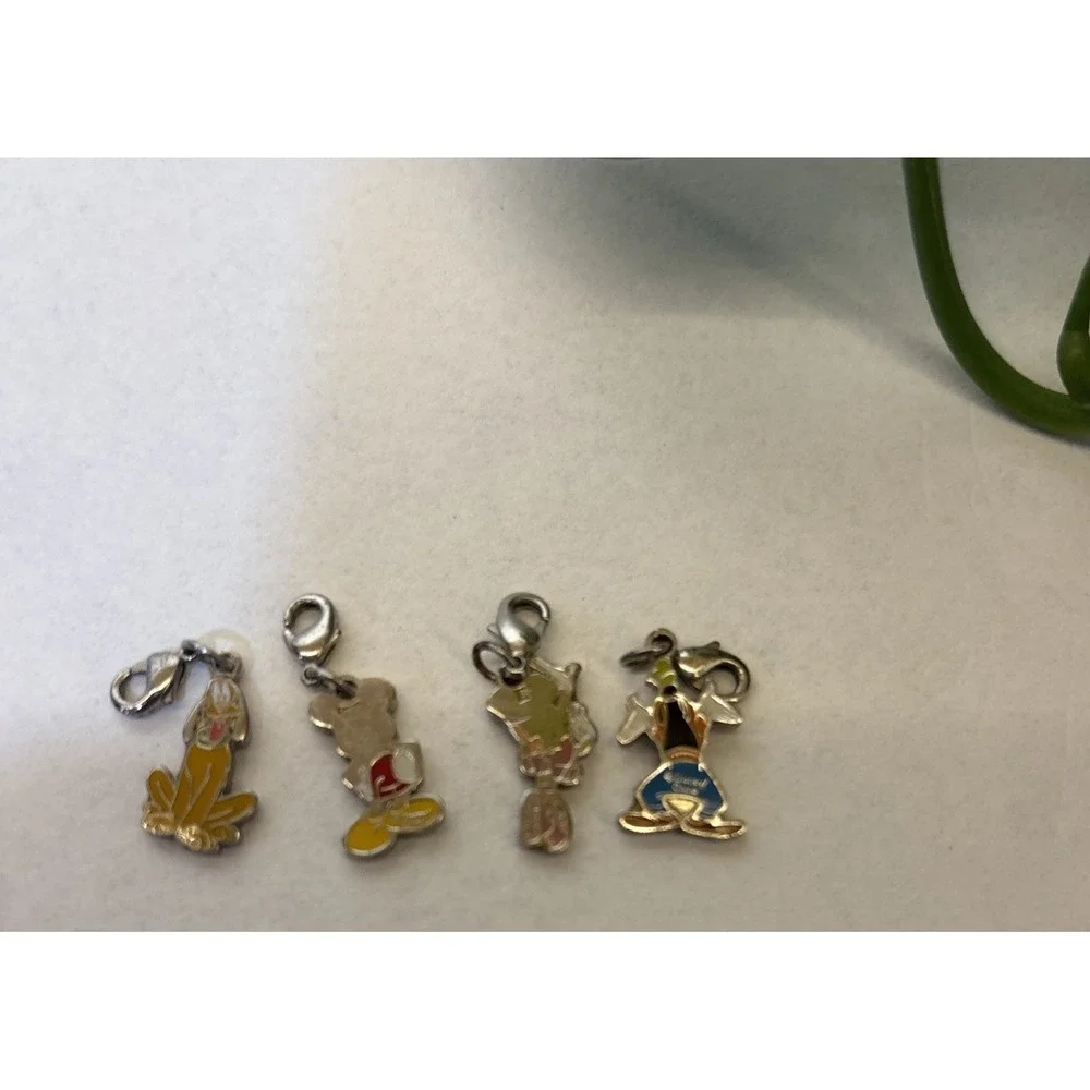 Disney Charm Keychain Mickey Mouse Minnie Mouse Pluto‎ Goofy